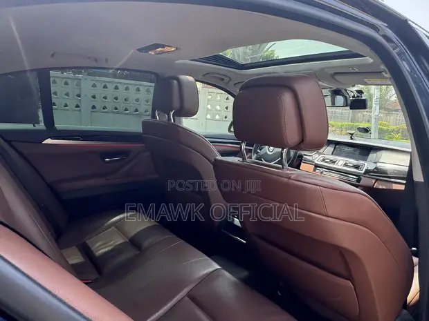 BMW 5 Series 2013 Blue - 1