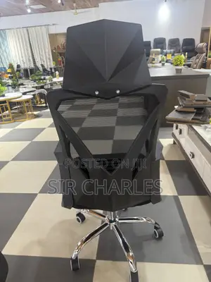 Ergonomic Swivel Office Chair - Brand New