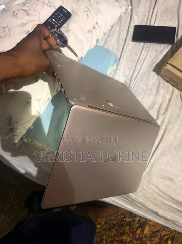 Asus Laptop Intel Core i7 4GB RAM 256GB HDD - 1