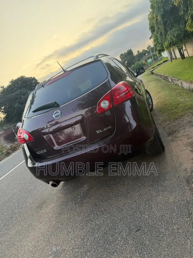 Nissan Rogue SL 2010 Red - 1