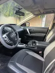 Nissan Rogue SL 2010 Red - 5