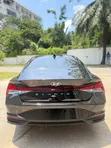Hyundai Elantra SEL 2023 - Black - 2