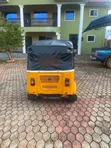 Bajaj RE 2022 Yellow - 3