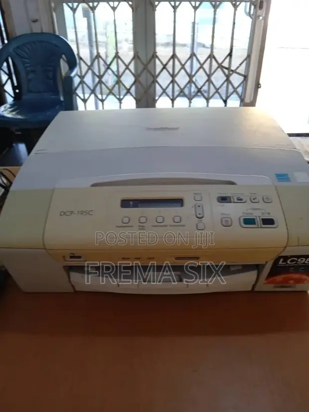 Brother DCP-195C Printer & Scanner - 1