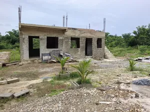 1 Bedroom Uncompleted Apartment for Sale in Tarkwa Samahu