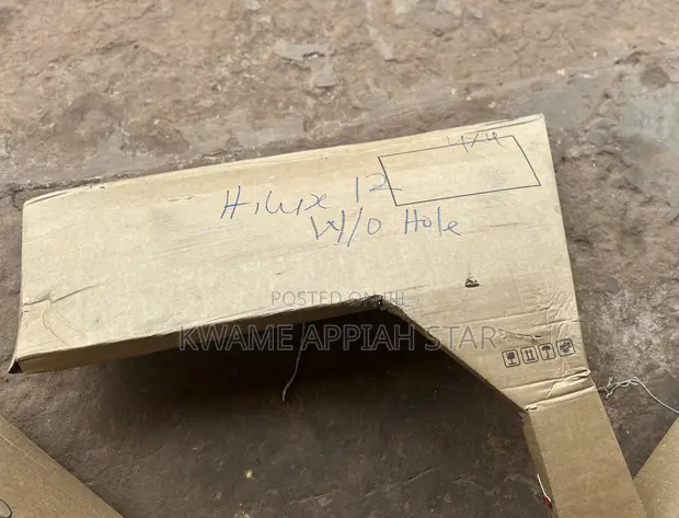Toyota Hilux Front Fender (2012-2014) - No Hole - 1