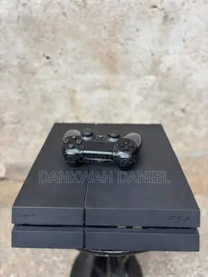 PlayStation 4 Standard