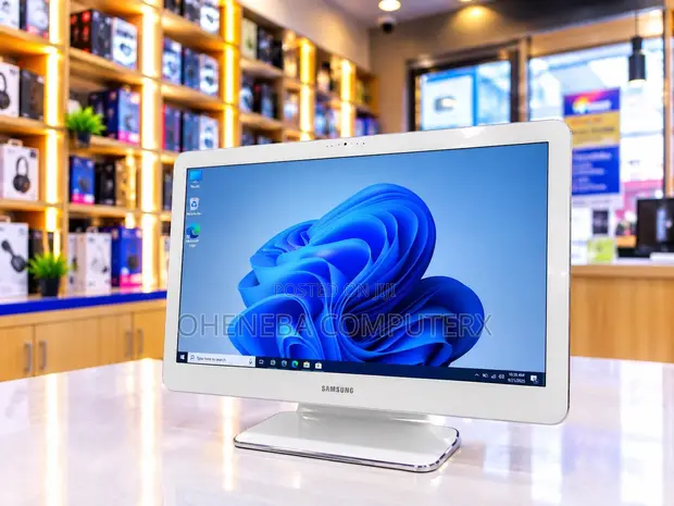 Samsung AiO 24" Desktop Computer - 1