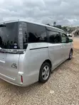 Toyota Voxy Hybrid ZS Kirameki 2WD 7-Seater 2017 Silver - 4