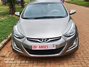 2016 Hyundai Elantra Limited Sedan FWD (1.8L)
