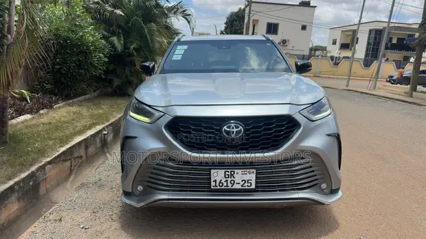 Toyota Highlander XSE 2021 Silver - 1