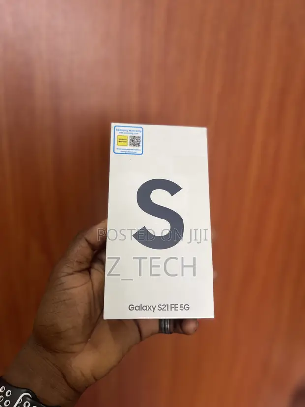 New Samsung Galaxy S21 FE 5G 128GB - 1