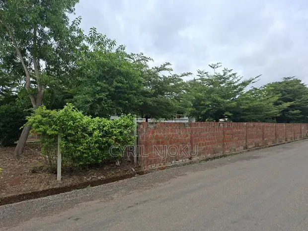 5 Bedroom House on 1 Acre in Mmpeasem, East Legon for Sale - 1