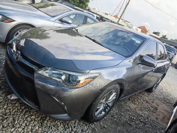 Toyota Camry 2017 SE - 1