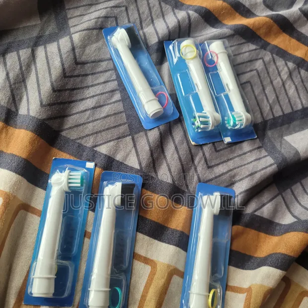 Oral-B Brush Heads - 1