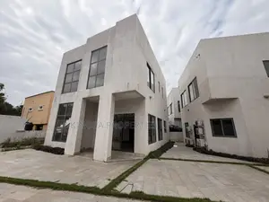 4 Bedroom Duplex for Rent in Adjiriganor