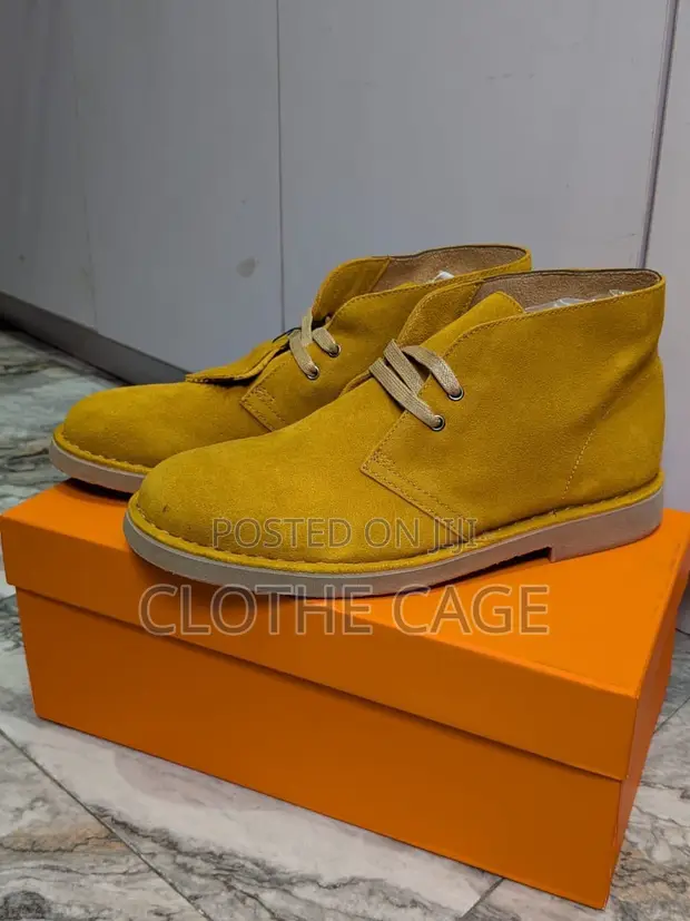 Clarks Originals Desert Boots - Brand New Suede - 1