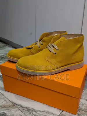 Clarks Originals Desert Boots - Brand New Suede