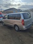 Hyundai Grand Starex 2012 Grey - 1