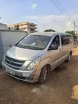 Hyundai Grand Starex 2012 Grey - 2