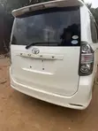 Toyota Voxy V 2WD 8-Seater 2010 White - 3