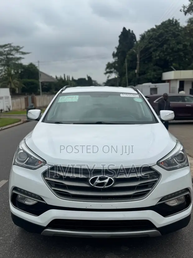 Hyundai Santa Fe SE AWD 2018 White - 1