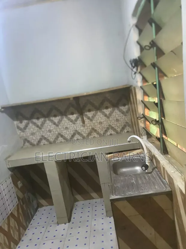 1 Bedroom Room & Parlour in Robert Barns, Old Barrier for Rent - 1
