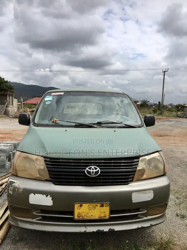 Toyota HiAce 2010 Cargo Van - 1
