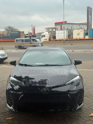 2019 Toyota Corolla - Black