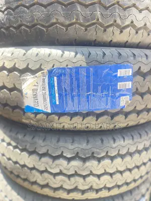Fortune 225/70R15C Tires