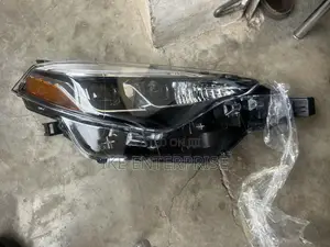 Toyota Corolla Headlight Sports 2017-2018