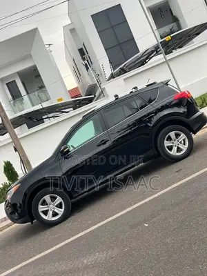 2014 Toyota RAV4 XLE SUV AWD