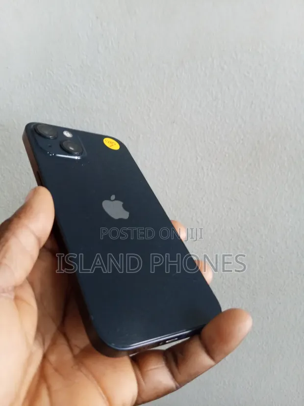 Apple iPhone 13 128GB Blue - 1