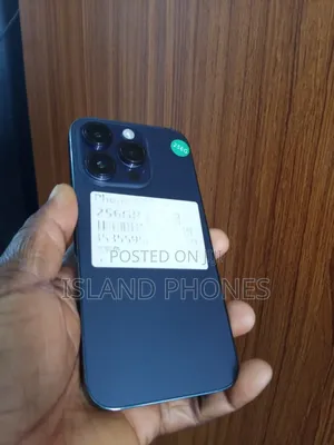Apple iPhone 14 Pro 256GB Blue