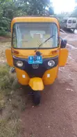 Bajaj RE 2025 Yellow Three-Wheeler - 4