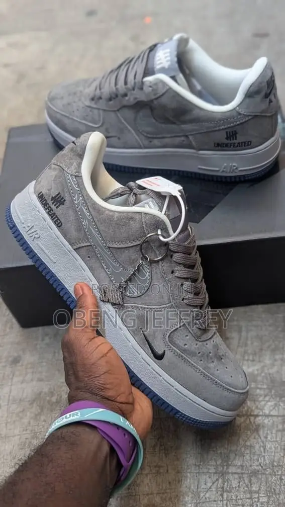 Original Nike Air Force 1 Undefeated Gray Suede - 1