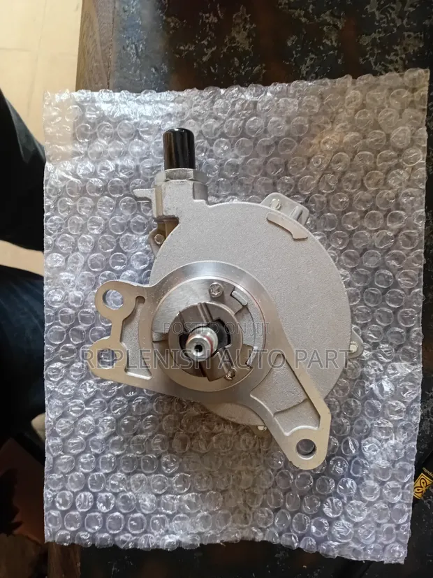 Original Vacuum Steering Pump Assy for Toyota Hilux & Fortuner - 1