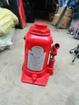 32 Ton Hydraulic Jack - Brand New - 2
