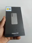 New Samsung Galaxy S24 256GB Gray - 2