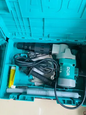 DCA AZG6S 1050W Demolition Hammer / Chipping Gun (10.1J)