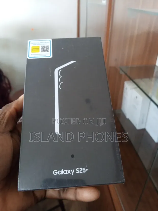 New Samsung Galaxy S25+ 256GB Black - 1
