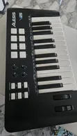 Alesis Keyboard Beat Maker - 2