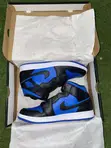 Air Jordan 1 Mid - UK 9 / EU 44 - 4