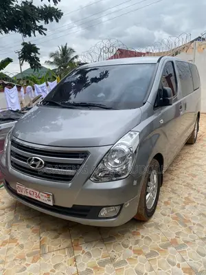 Hyundai Grand Starex 2017 Grey