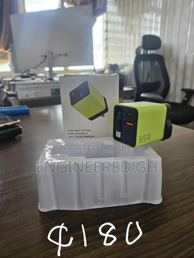 65W GaN Fast Charger with Retractable Cable - 1