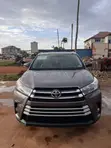 2016 Toyota Highlander XLE V6 4x4 SUV - Gray - 3