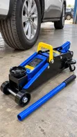 3 Ton Heavy Duty Hydraulic Floor Jack - 2