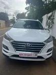 Hyundai Tucson SE FWD 2019 White - 4