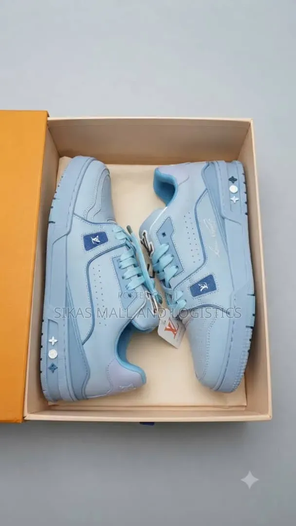 Nike Sneakers - Size 43 - 1