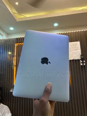 Apple MacBook Air 2016 8GB RAM 256GB SSD